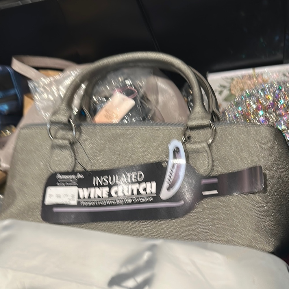 Insulated Wine Clutch